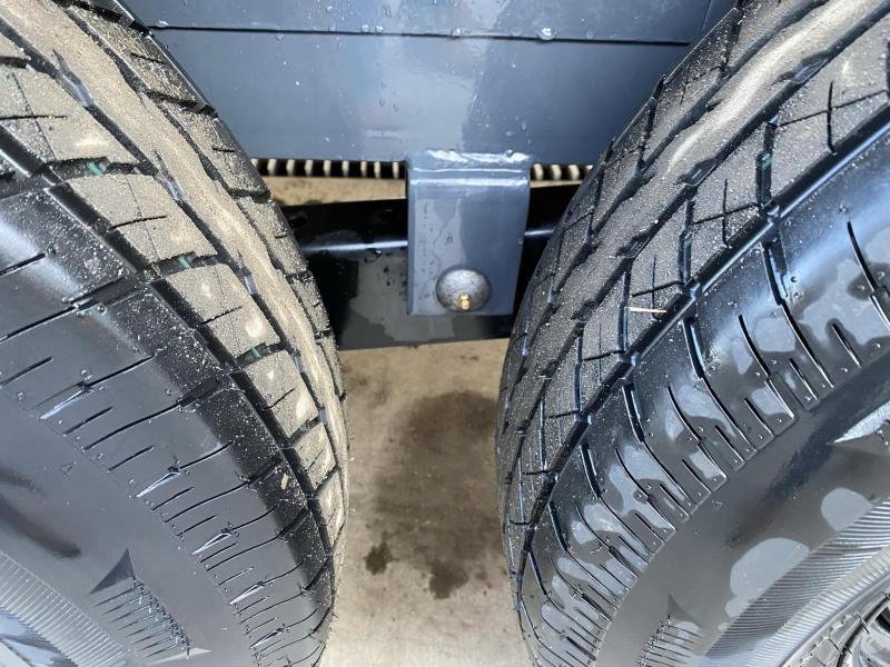 2024 Lamar 7x18' Equipment Trailer 14000# GVW * DELUXE OVERWIDTH RAMPS W/ HEAVY MESH * CHARCOAL POWDERCOAT * RUBRAIL/STAKE POCKETS/PIPE SPOOLS/D-RINGS * REM FENDERS * 12K JACK * CAST COUPLER * SPRING ASSIST * COLD WEATHER HARNESS - Image 12