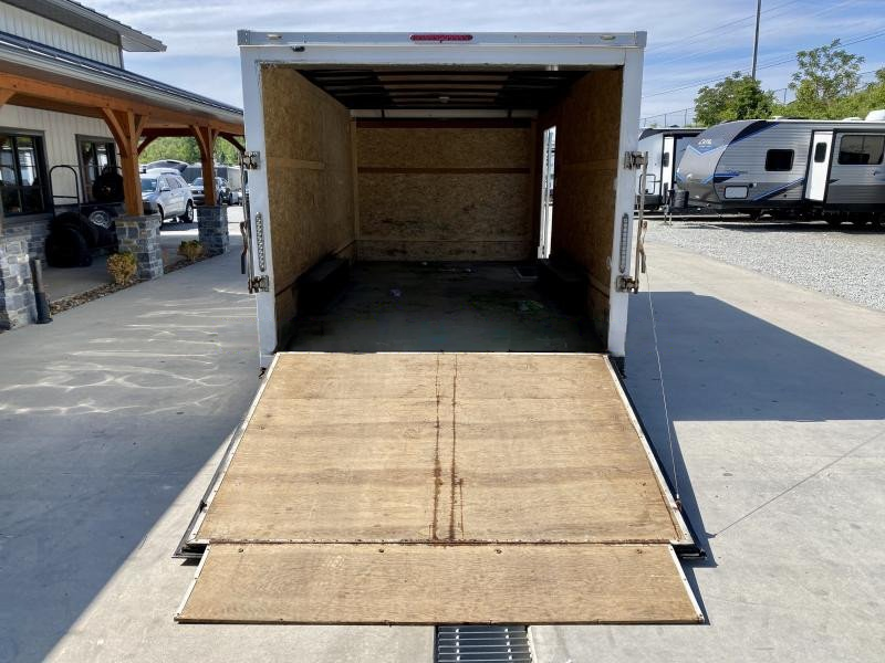 USED 2020 Bravo Trailers 8.5x16' Enclosed Car Hauler 9990# GVW * RAMP DOOR * 6'6" INTERIOR * WHITE * SIDE DOOR * ADJUSTABLE COUPLER * TRIPLE TUBE TONGUE * REAR STAB JACKS - Image 13
