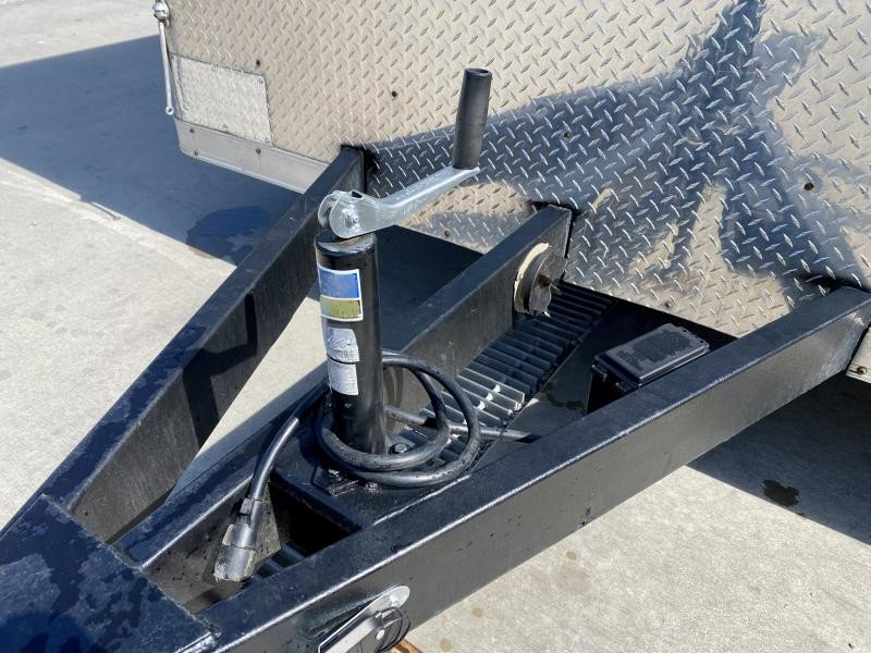 USED 2020 Bravo Trailers 8.5x16' Enclosed Car Hauler 9990# GVW * RAMP DOOR * 6'6" INTERIOR * WHITE * SIDE DOOR * ADJUSTABLE COUPLER * TRIPLE TUBE TONGUE * REAR STAB JACKS - Image 16