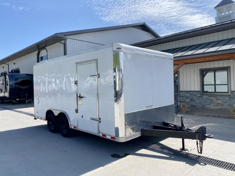 USED 2020 Bravo Trailers 8.5x16' Enclosed Car Hauler 9990# GVW * RAMP DOOR * 6'6" INTERIOR * WHITE * SIDE DOOR * ADJUSTABLE COUPLER * TRIPLE TUBE TONGUE * REAR STAB JACKS - Image 18