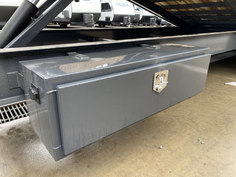 High-Performance 2024 Lamar 102x24' Deckover Power Tilt Trailer – 14000# GVW, Scissor Hoist, Spare Tire, and More - Image 22