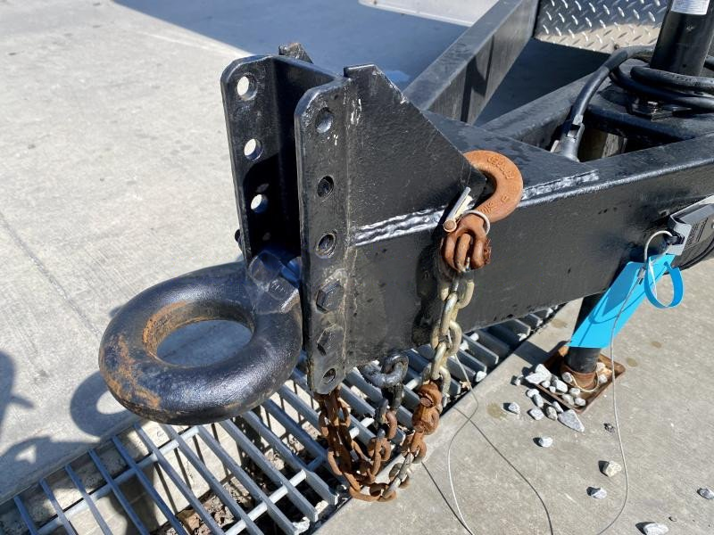 USED 2020 Bravo Trailers 8.5x16' Enclosed Car Hauler 9990# GVW * RAMP DOOR * 6'6" INTERIOR * WHITE * SIDE DOOR * ADJUSTABLE COUPLER * TRIPLE TUBE TONGUE * REAR STAB JACKS - Image 3