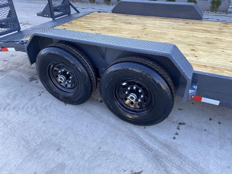2024 Lamar 7x18' Equipment Trailer 14000# GVW * DELUXE OVERWIDTH RAMPS W/ HEAVY MESH * CHARCOAL POWDERCOAT * RUBRAIL/STAKE POCKETS/PIPE SPOOLS/D-RINGS * REM FENDERS * 12K JACK * CAST COUPLER * SPRING ASSIST * COLD WEATHER HARNESS - Image 24