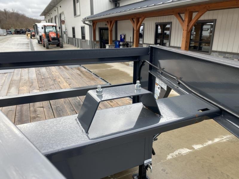 High-Performance 2024 Lamar 102x24' Deckover Power Tilt Trailer – 14000# GVW, Scissor Hoist, Spare Tire, and More - Image 5