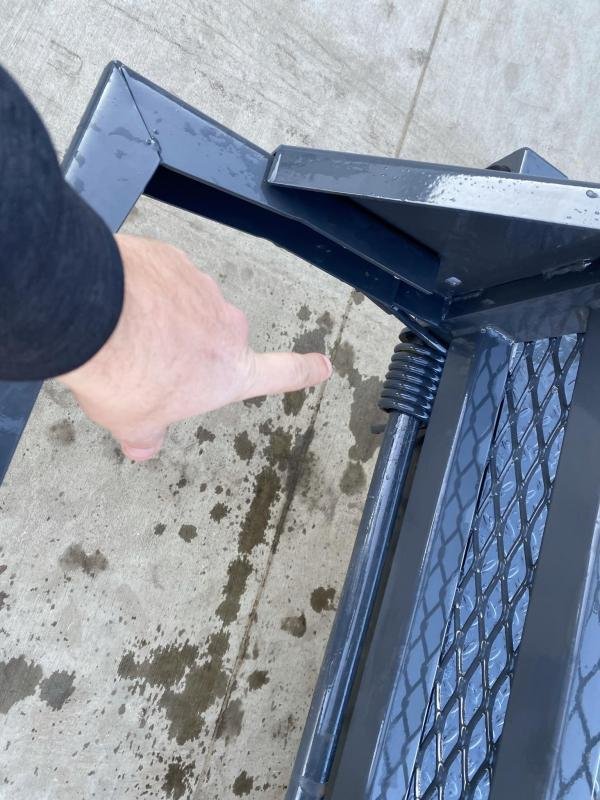 2024 Lamar 7x18' Equipment Trailer 14000# GVW * DELUXE OVERWIDTH RAMPS W/ HEAVY MESH * CHARCOAL POWDERCOAT * RUBRAIL/STAKE POCKETS/PIPE SPOOLS/D-RINGS * REM FENDERS * 12K JACK * CAST COUPLER * SPRING ASSIST * COLD WEATHER HARNESS - Image 9