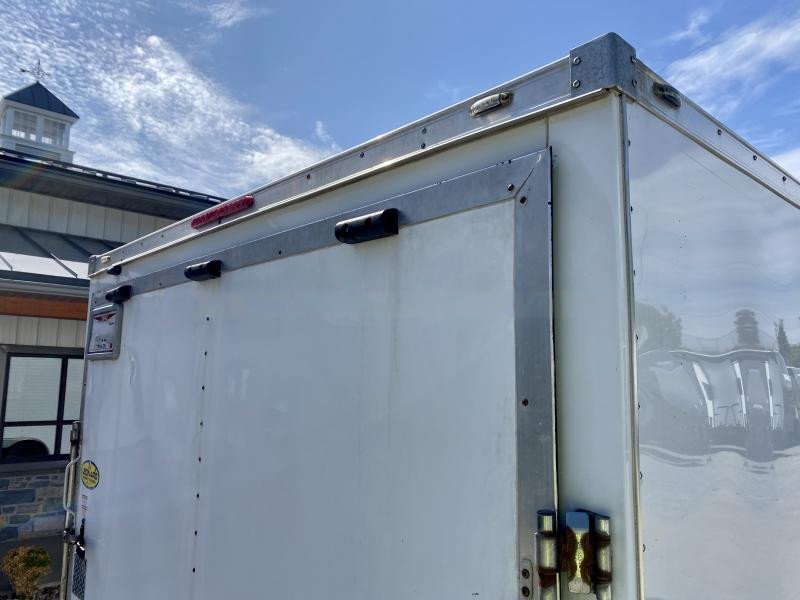 USED 2020 Bravo Trailers 8.5x16' Enclosed Car Hauler 9990# GVW * RAMP DOOR * 6'6" INTERIOR * WHITE * SIDE DOOR * ADJUSTABLE COUPLER * TRIPLE TUBE TONGUE * REAR STAB JACKS - Image 9
