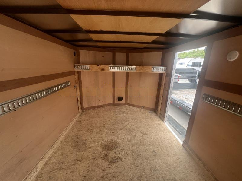 USED 2021 Wells Cargo 8.5x20 Enclosed Car Hauler Trailer * 1PC ALUMINUM ROOF * FRONT SHELF * E-TRACK - Image 18