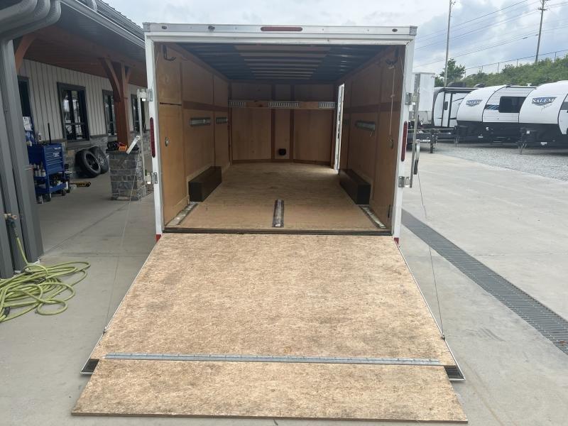 USED 2021 Wells Cargo 8.5x20 Enclosed Car Hauler Trailer * 1PC ALUMINUM ROOF * FRONT SHELF * E-TRACK - Image 9