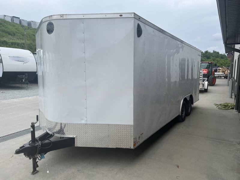 USED 2021 Wells Cargo 8.5x20 Enclosed Car Hauler Trailer * 1PC ALUMINUM ROOF * FRONT SHELF * E-TRACK - Image 3