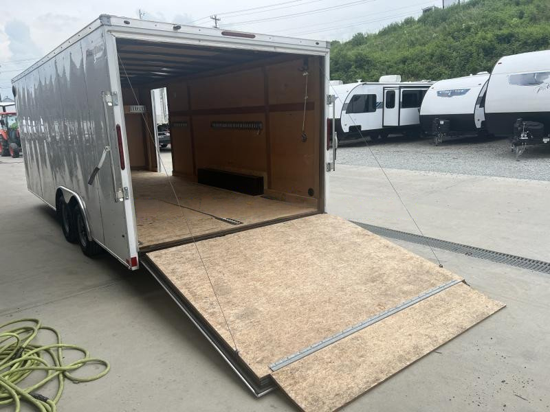 USED 2021 Wells Cargo 8.5x20 Enclosed Car Hauler Trailer * 1PC ALUMINUM ROOF * FRONT SHELF * E-TRACK - Image 16