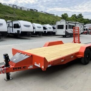 High-Performance 2024 Lamar 102x24' Deckover Power Tilt Trailer – 14000# GVW, Scissor Hoist, Spare Tire, and More