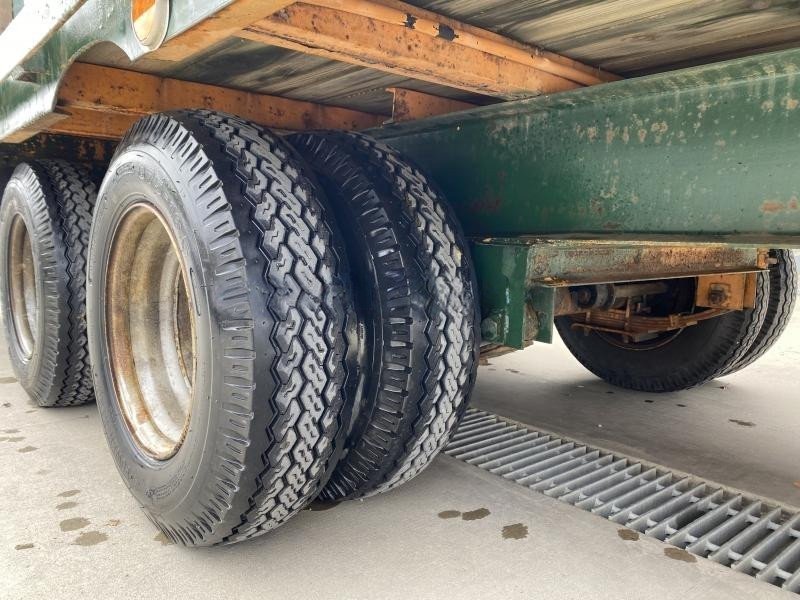 USED 1998 Hudson 102x23' Heavy Duty Air Brake Deckover Trailer – 25,700# GVW, I-Beam Construction, Stand-Up Ramps, and More - Image 10