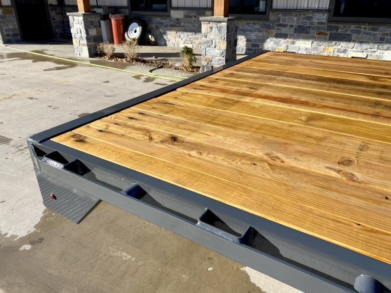 2024 Lamar 102x24' Flatbed Deckover Trailer 14000# GVW * 8' SLIDE IN RAMPS * CHARCOAL * TOOL TRAY * HD CAST COUPLER * I-BEAM FRAME * 16" O.C. C/M * RUBRAIL/STAKE POCKETS/PIPE SPOOLS * CHANNEL SIDE RAIL * 12K JACK - Image 23